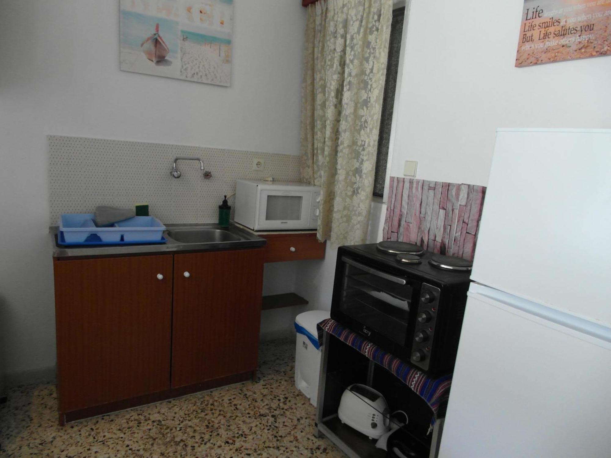 Eri 2* Agia Marina (Aegina)