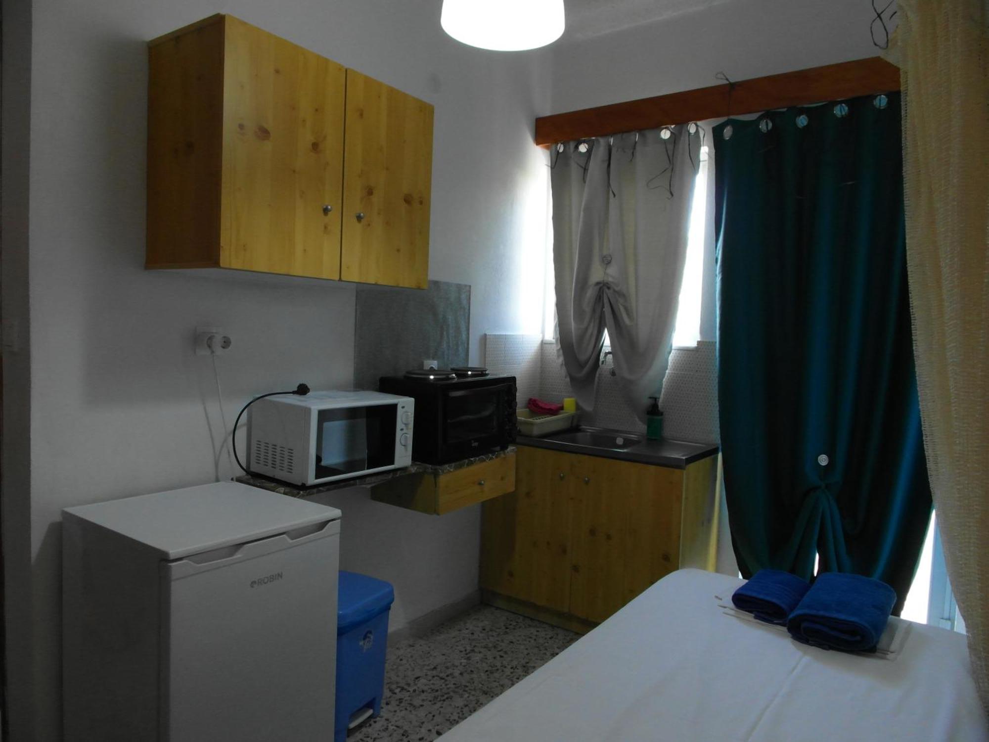 Eri 2* Agia Marina (Aegina)